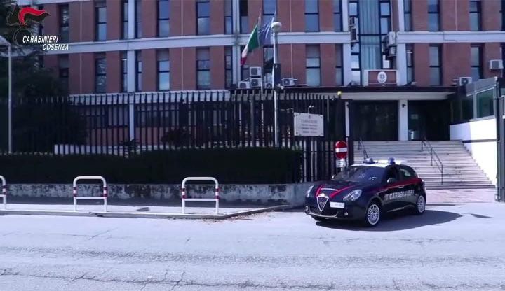 Dipignano, aveva hashish e marijuana in casa: obbligo di dimora per un 23enne