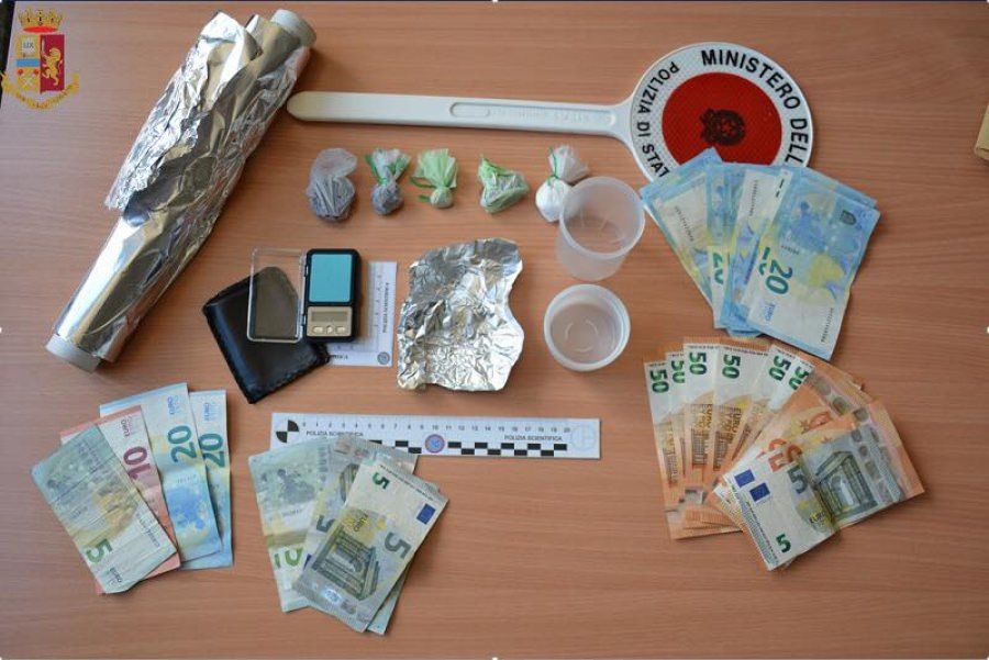 Padre, figlia e genero arrestati per armi e droga nel Vibonese