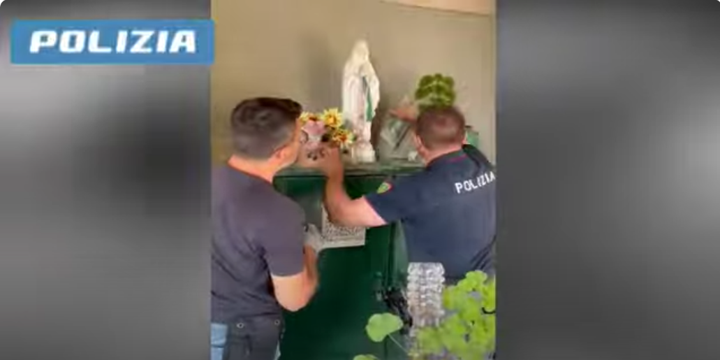 Cosenza, la droga è nascosta negli oggetti sacri. Sequestro della polizia – VIDEO
