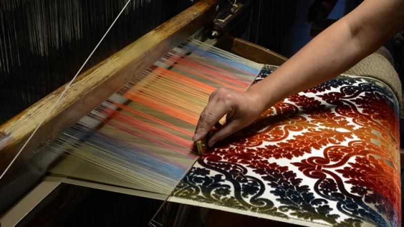 Una fabbrica di telai tradizionali nel bene confiscato, il progetto delle scuole della Piana