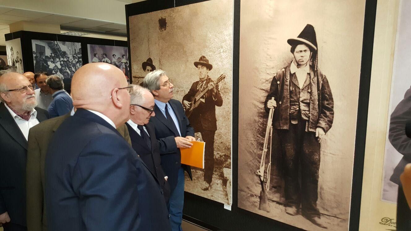 “La Calabria com’era”, Oliverio inaugura la mostra di Panzarella
