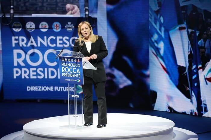 Meloni: «Lo Stato non tratta con la mafia né con chi lo minaccia»