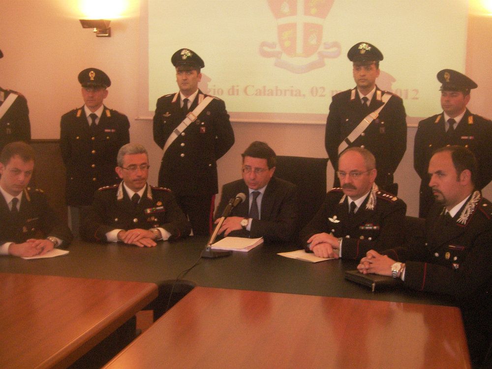 "Tutto e subito": i rom truffavano grazie al web