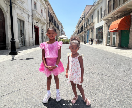 La moglie e le figlie di Kobe Bryant a Reggio Calabria