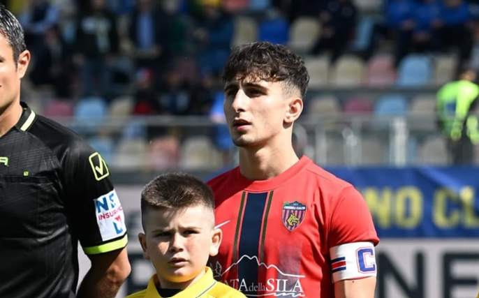 Cosenza, il saluto di Florenzi ai tifosi: «Io vostro figlio»