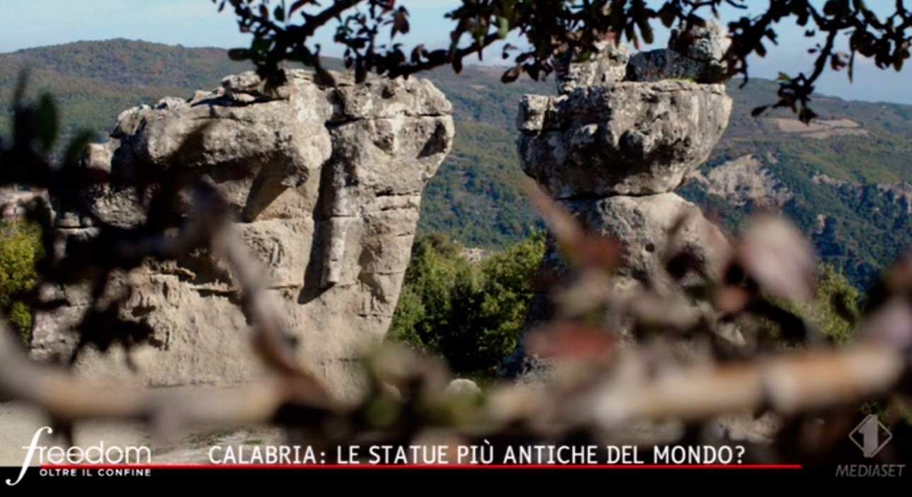 La riscoperta dei “giganti” di Campana. «Sculture risalenti al 10mila a.C.»