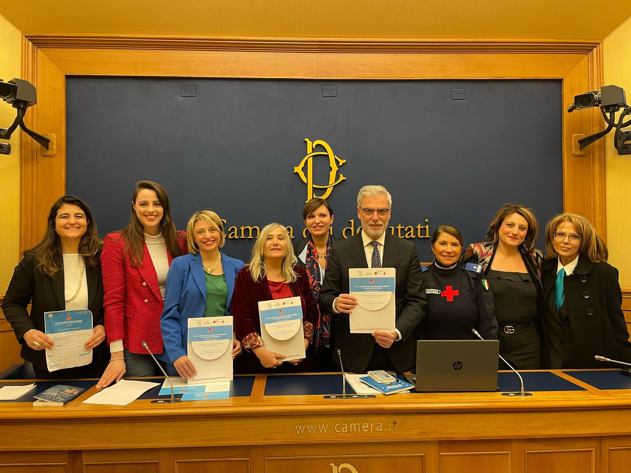 Presentata l’Italia delle Donne e la seconda edizione del Premio Jole Santelli nella sala stampa della Camera
