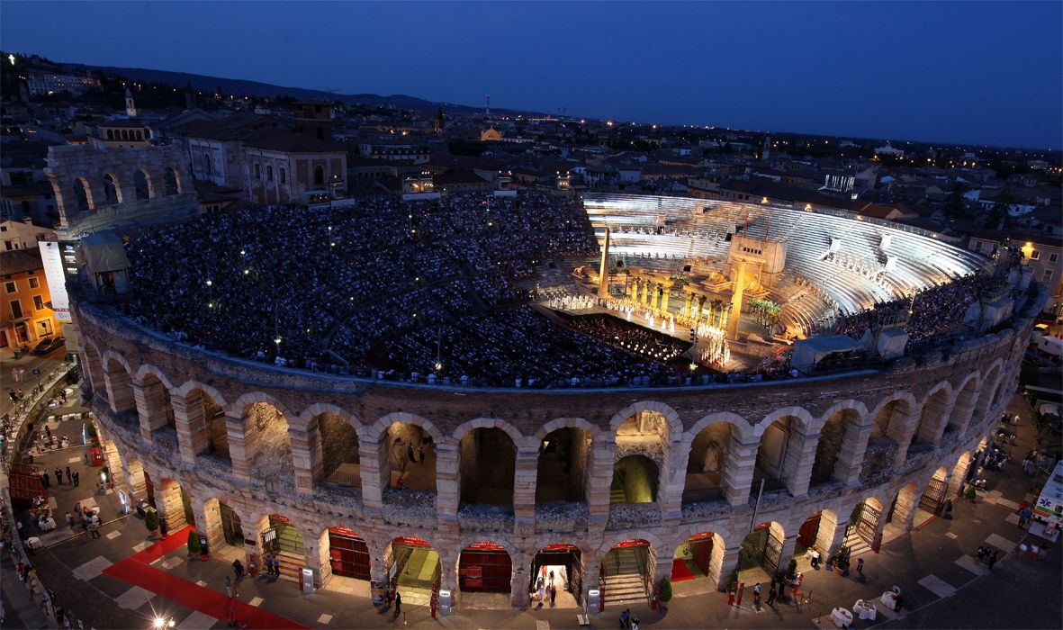 Gli Arena di Verona, la bella vita in smoking della ‘ndrangheta 2.0