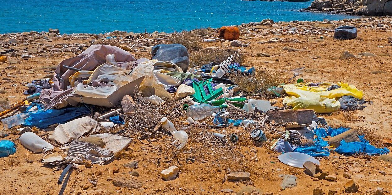 Emergenza rifiuti, individuata la discarica di Crotone