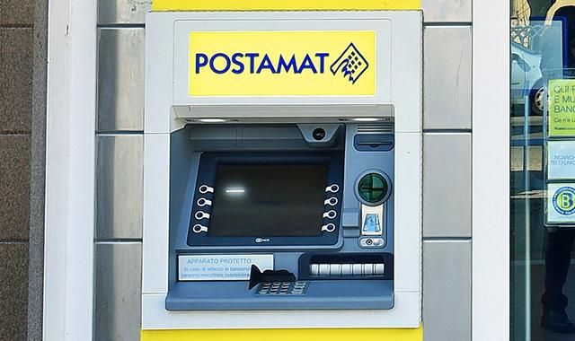Postamat, la Calabria tra le cinque regioni in cui Poste supera le banche