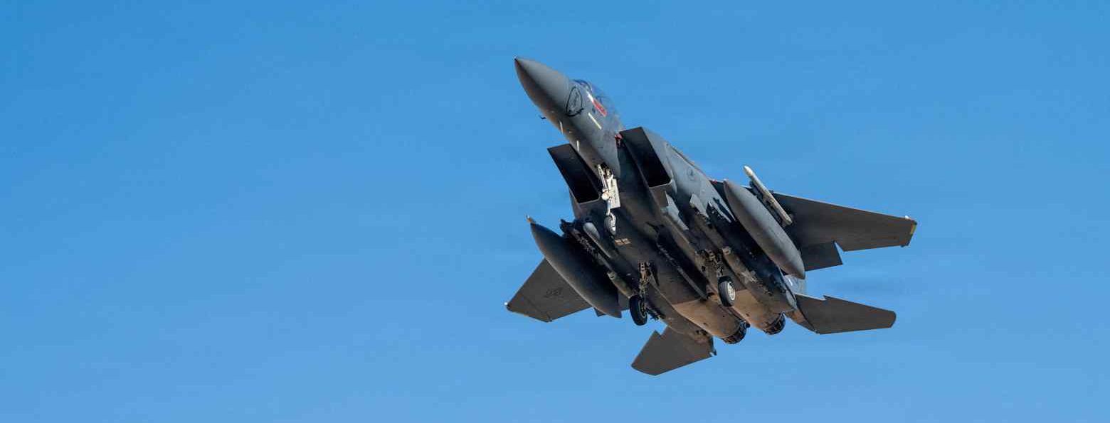 Iran, abbattuto jet Usa: salvo uno dei due piloti