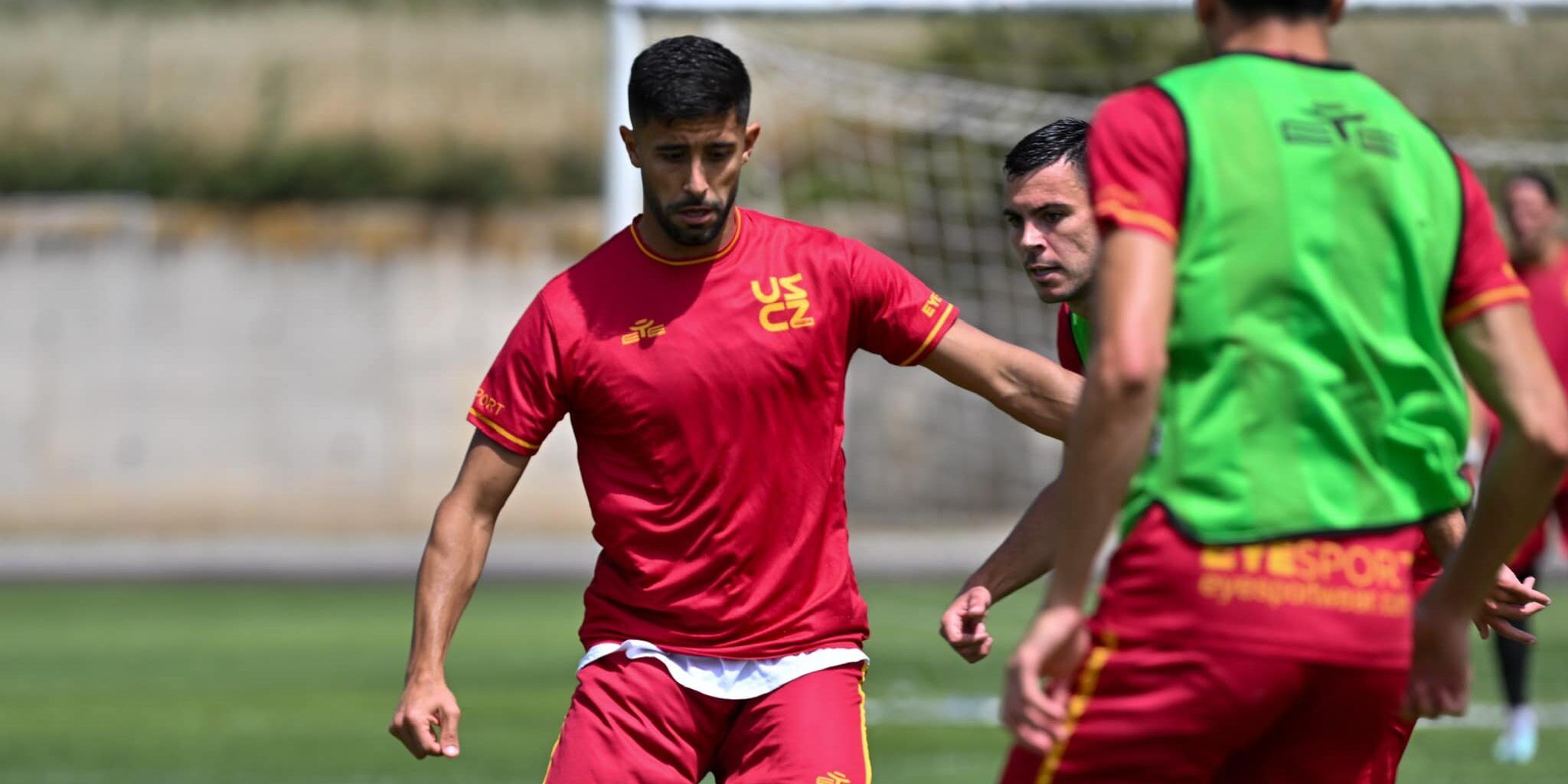 Il Catanzaro cede Verna al Catania di Mimmo Toscano. In partenza anche Sounas