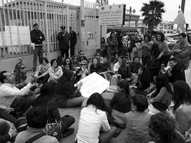 Programma Stages, i lavoratori: vogliamo il nostro contratto