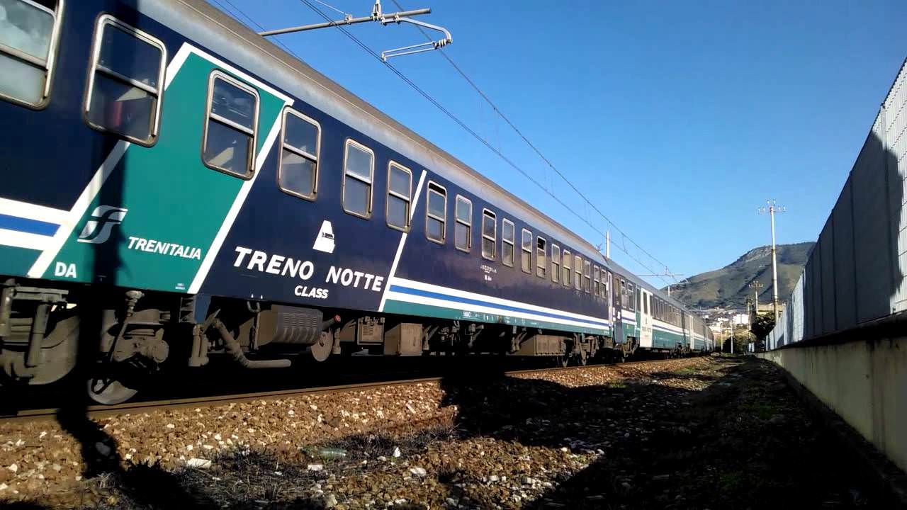 Calabria jonica senza treni, le associazioni scrivono al ministro Lezzi