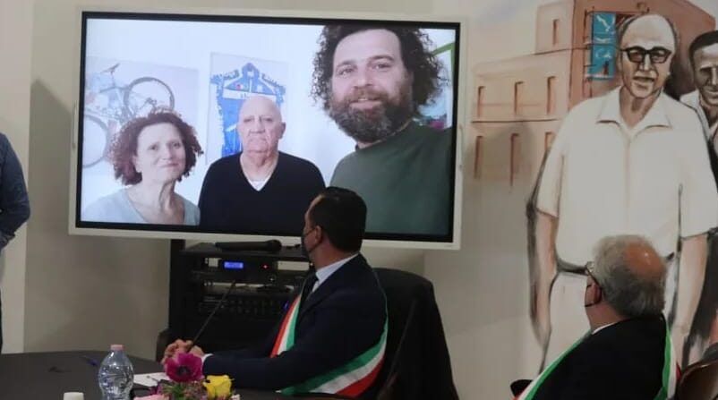 Magorno: «Conferita cittadinanza onoraria ai genitori di Michele Scarponi»