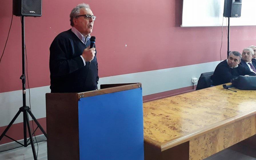 Il ritorno di Adamo. Che difende Oliverio e critica Giudiceandrea