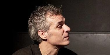 “Meno di due”, uno spettacolo per sostenere il Centro Calabrese di Solidarietà Ets