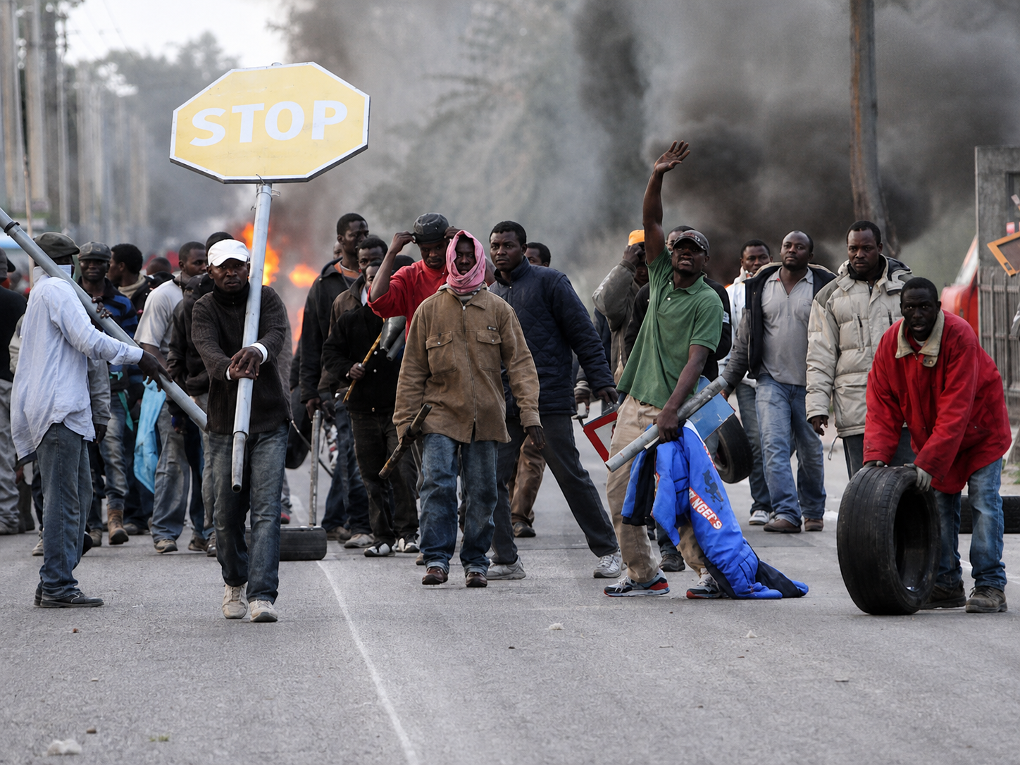 La ferita aperta dei migranti “invisibili” in Calabria. Da Rosarno e San Ferdinando fino alla strage di Amendolara
