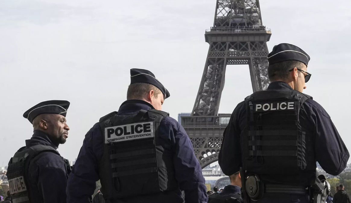 Terrorismo, tre arresti in Francia. «Preparavano attentato stile Bataclan»