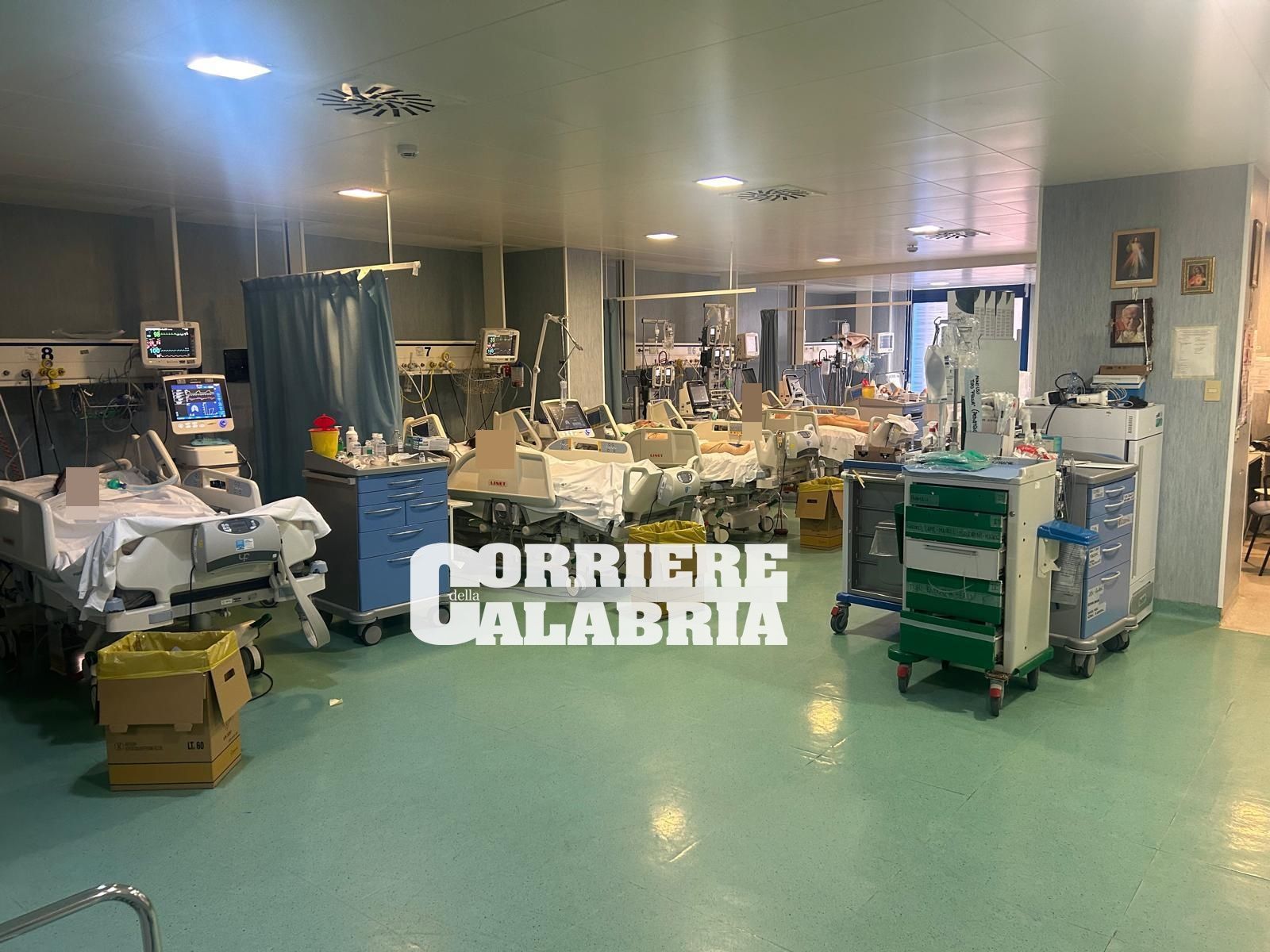 Annunziata, bomba d’acqua danneggia il soffitto della vecchia Rianimazione