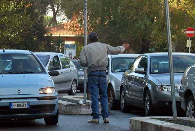 Parcheggiatori abusivi, blitz dei carabinieri a Catanzaro
