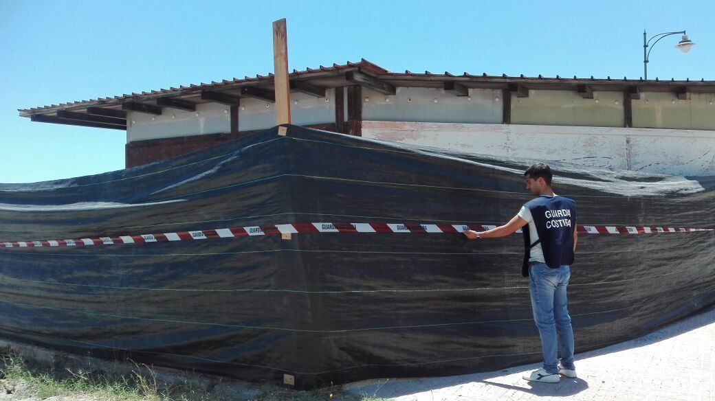 Sequestrati due stabilimenti sul lungomare di Brancaleone