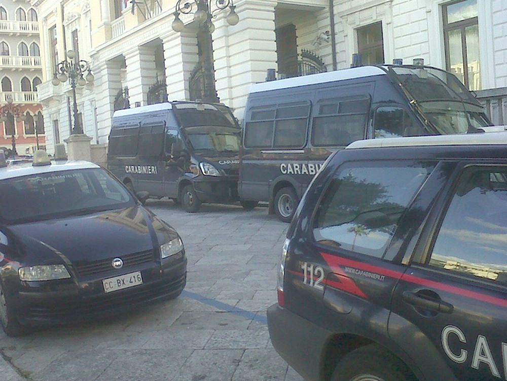 Tensione a Reggio, c`è una schiarita per Leonia e Multiservizi