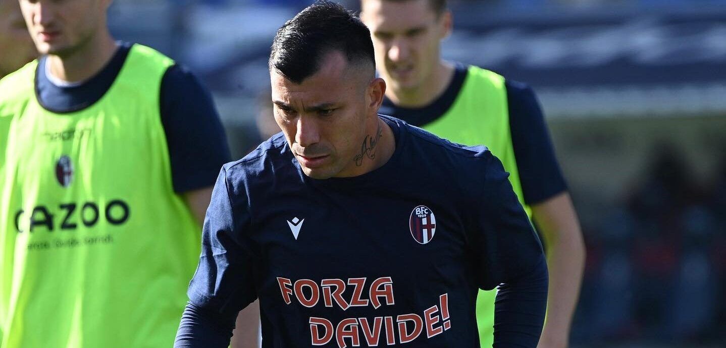 “Forza Davide”, il Bologna in campo per il tifoso ricoverato dopo il brutale pestaggio a Crotone
