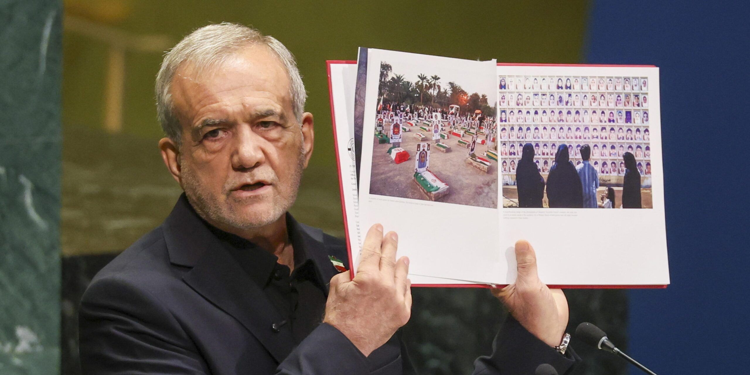 Iran, Pezeshkian mostra all’Onu le foto dei bimbi uccisi