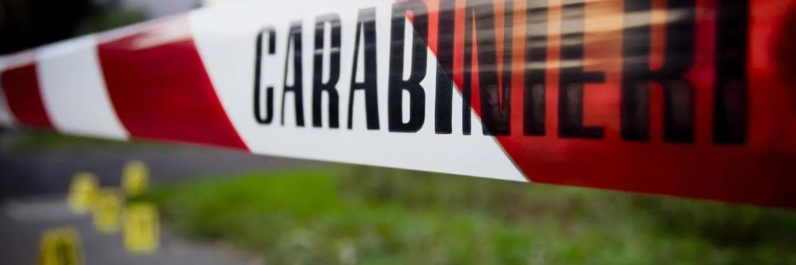 Tenta di fermare un pestaggio, ucciso