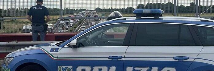 Donna caduta da un ponte sulla A4, non è suicidio