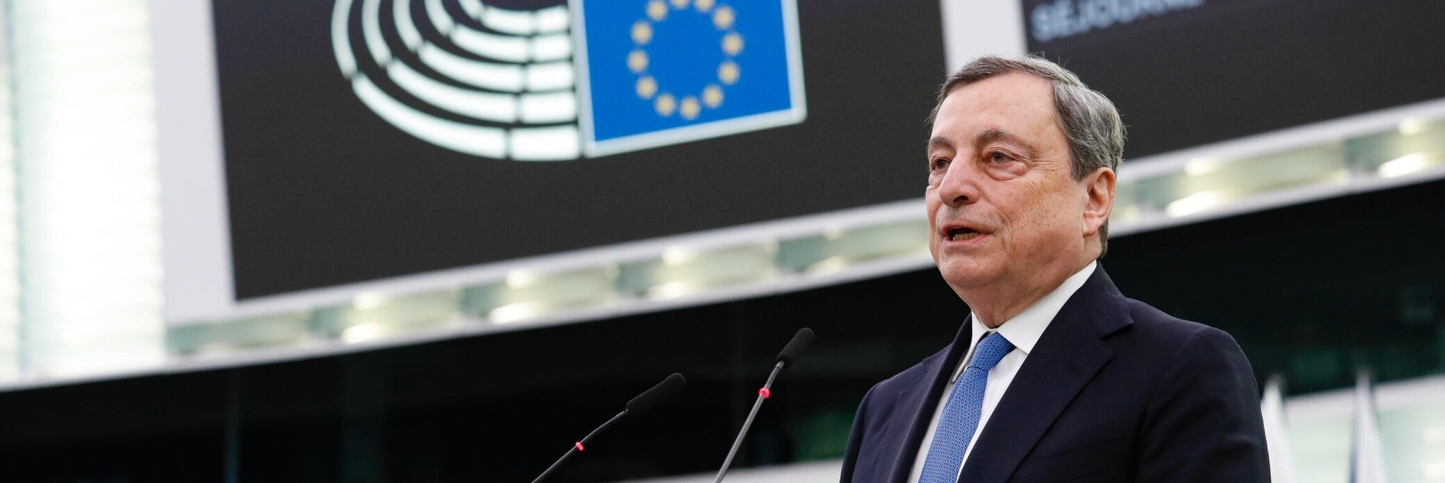 Draghi: «Subito Ucraina nella Ue». Scomparsi 11 bus di evacuati da Mariupol