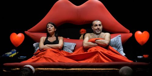 foto di scena Orgasmo e Pregiudizio