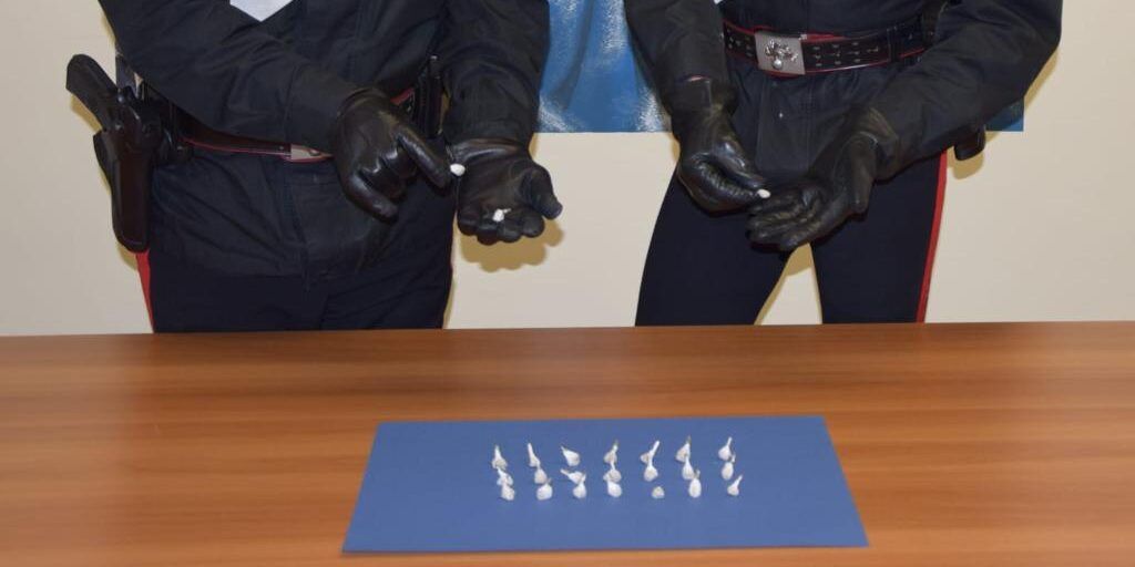 Crotone, blitz antidroga a “Fondo Gesù”: tre arresti