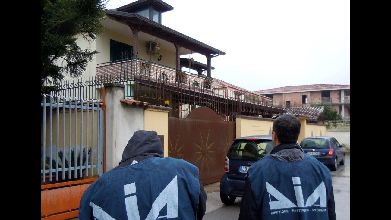 Lotta alle ‘ndrine del Nord, confiscati beni ad un imprenditore vicino al clan Grande Aracri