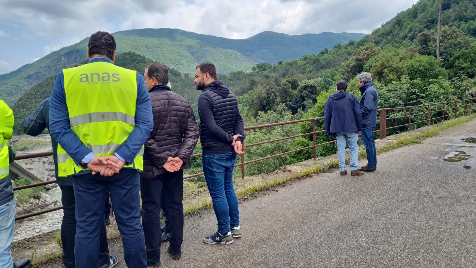 Viabilità sulla Sila-Mare, sopralluogo Anas a Longobucco. C’è anche Castiglioni