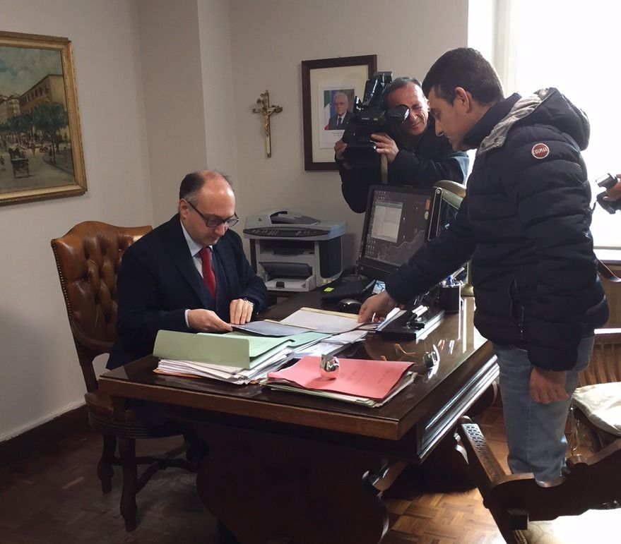 Cosenza, le dimissioni ora sono ufficiali