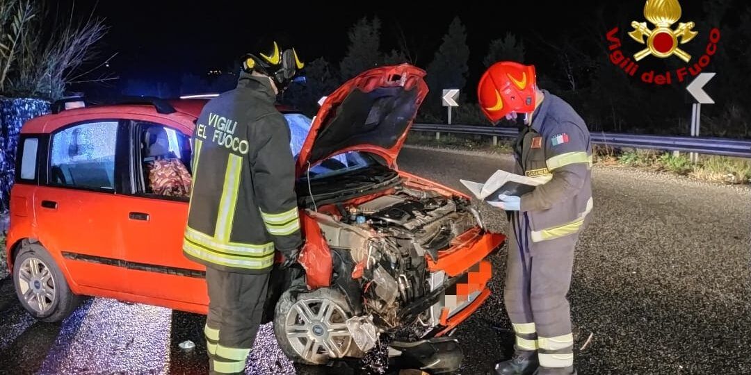 Incidente stradale a Maida, un uomo finisce sotto la propria vettura e viene soccorso da altri automobilisti