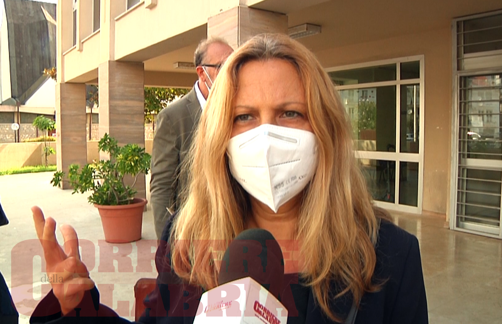 Legambiente: «Fare luce sugli incendi nelle discariche calabresi»