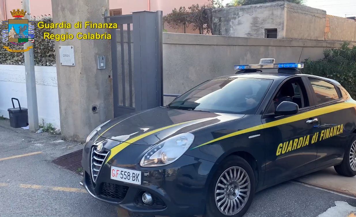 Percepivano il bonus alimentare illegalmente nel Reggino, denunciate 91 persone – VIDEO