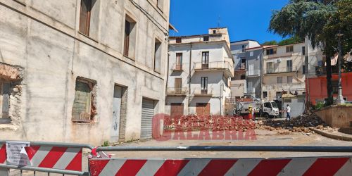 crollo palazzina sambiase lamezia