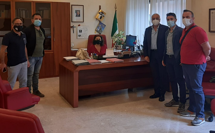 Carceri, a Cosenza il sit-in dei sindacati. «Grave carenza di organico»