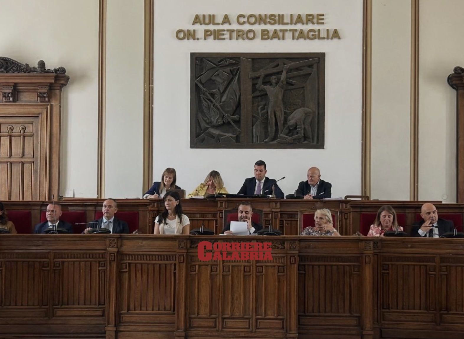Reggio, il bilancio del Comune è in equilibrio: nessun aumento Tari