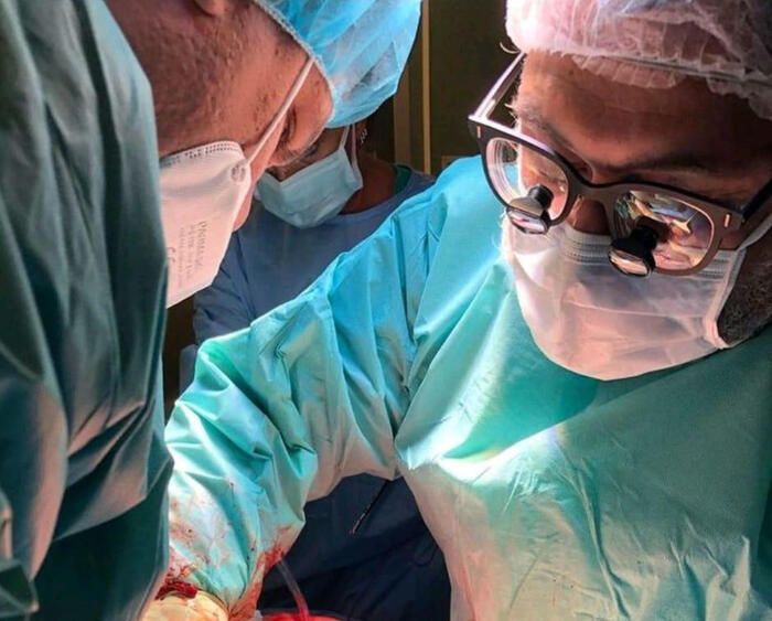 Asportata una massa tumorale di 70 chili a una giovane paziente