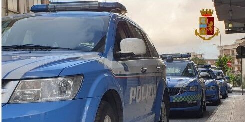 Vibo, colto da infarto mentre era alla guida: salvato dagli agenti