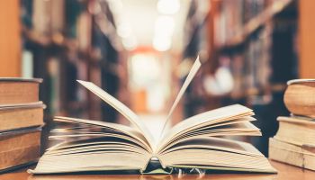 La grammatica che parla al cuore, a Cosenza la presentazione del libro “C’era una volta il Duale… la lingua perduta dell’amore”