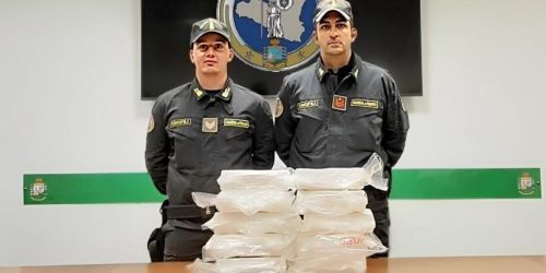 palermo 11 chili droga calabrese