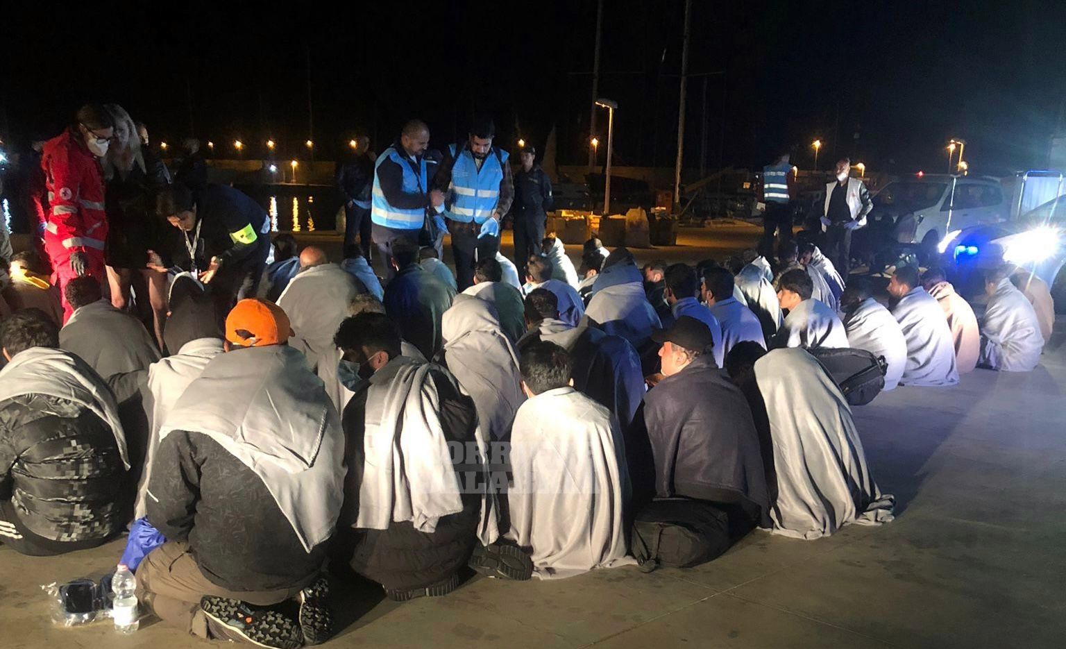 Soccorsi 46 migranti a 80 miglia dalla costa Calabrese