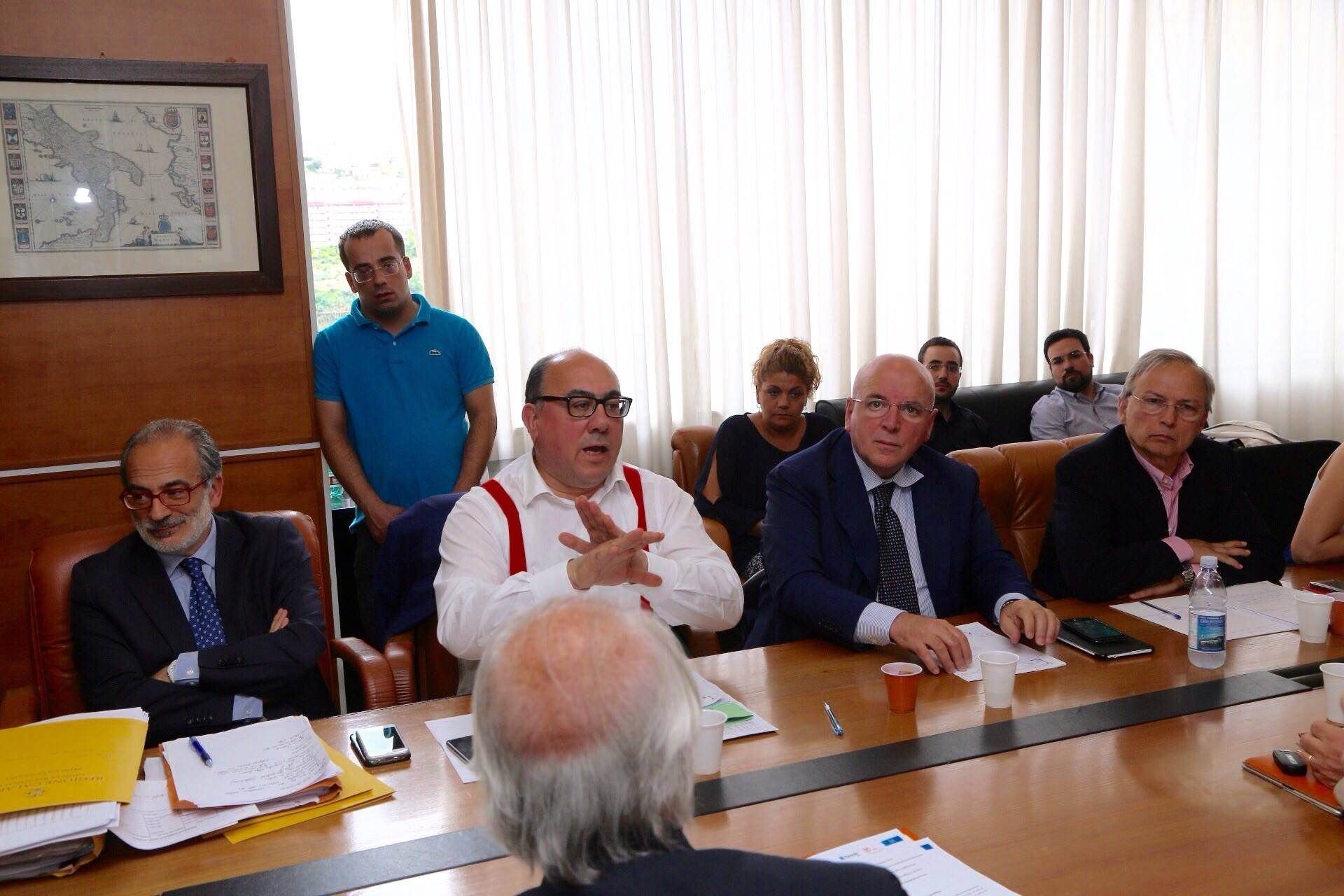 HORROR SHOW | Le bretelle di Guccione e il "multislefi" di Massimilla