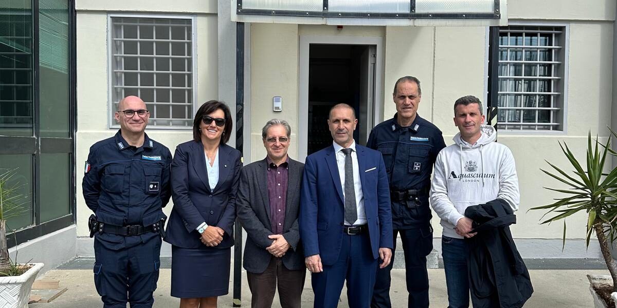 Caso scafiste detenute in Calabria, Muglia: «Obiettivo assicurare la tutela dei diritti»